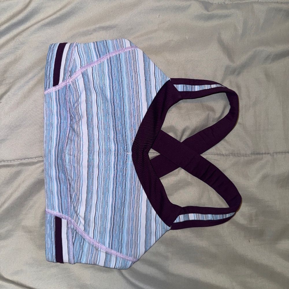 Lululemon bra size 6